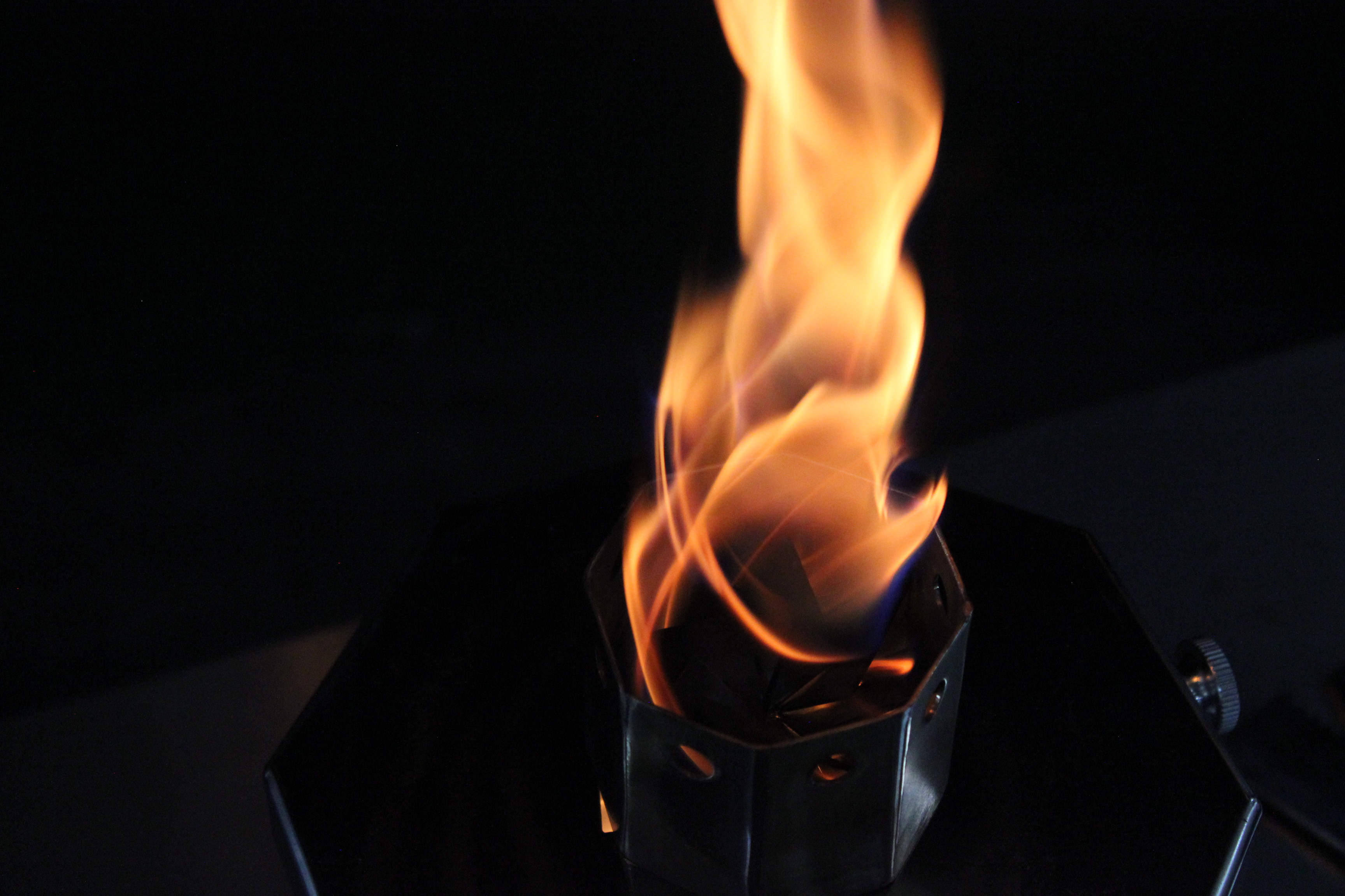 아이언디자인 아궁이 에탄올/알콜/펠릿 이중연소 올스텐 소형 불멍 캠핑 스토브