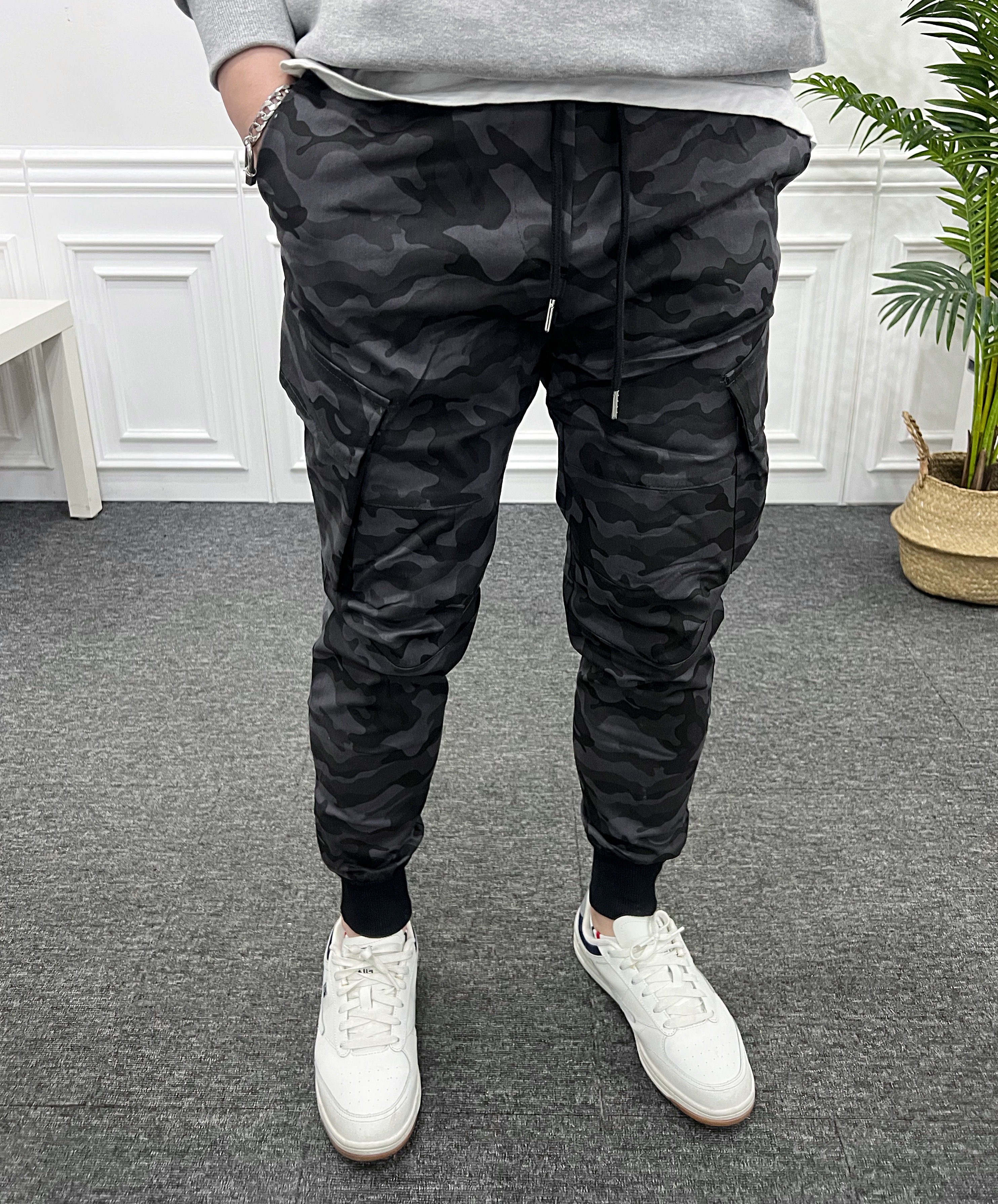 남자 밴딩 카고 조거팬츠 사선 포켓 밀리터리 카모바지