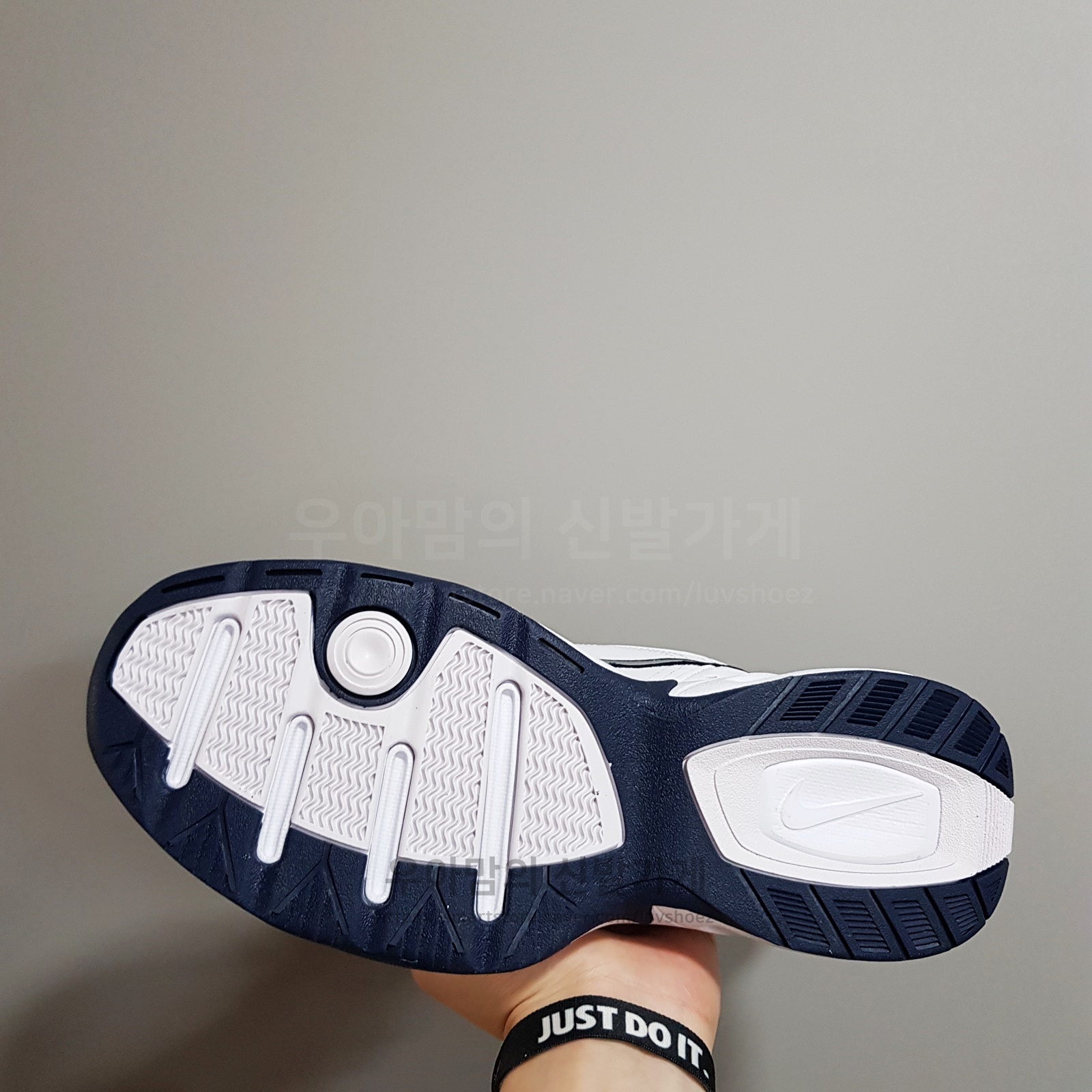 (매장판) 나이키 에어 모나크4 IV 화이트 네이비 415445-102, 250 - 상세 이미지 5