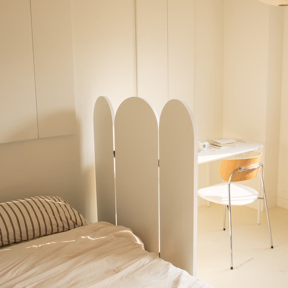 루나룸 안방 아치형 가벽 원룸 공간분리 라운드 무타공 가벽 침대 파티션