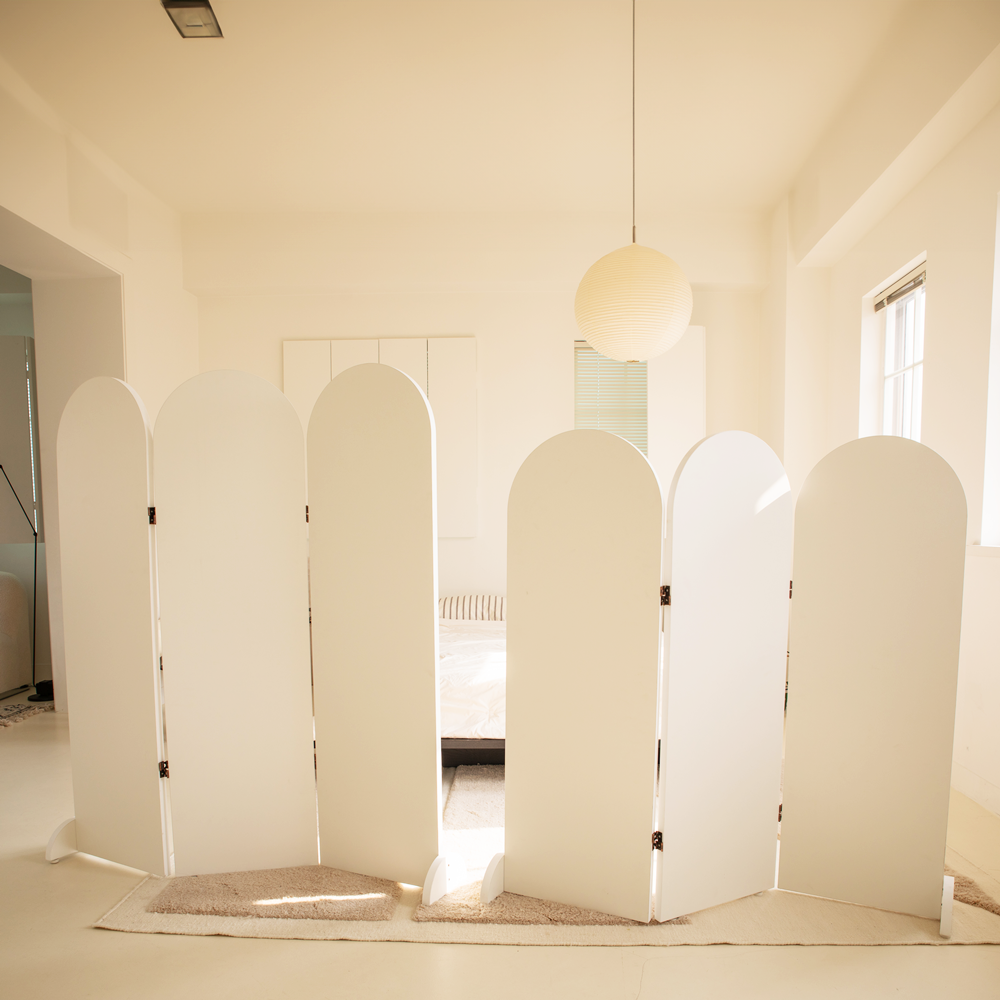 루나룸 안방 아치형 가벽 원룸 공간분리 라운드 무타공 가벽 침대 파티션