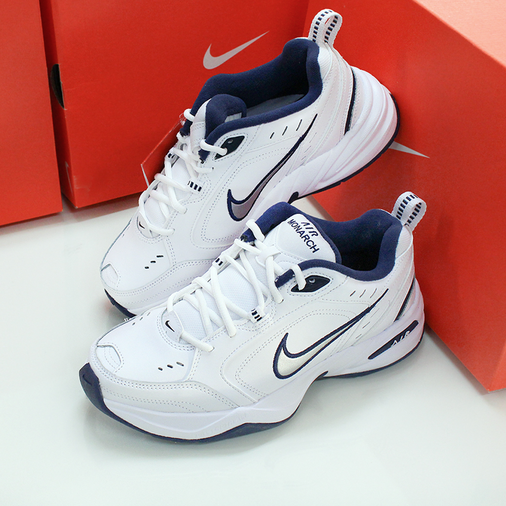 나이키 에어 모나크4 런닝화 헬스화 워킹화 겨울 운동화