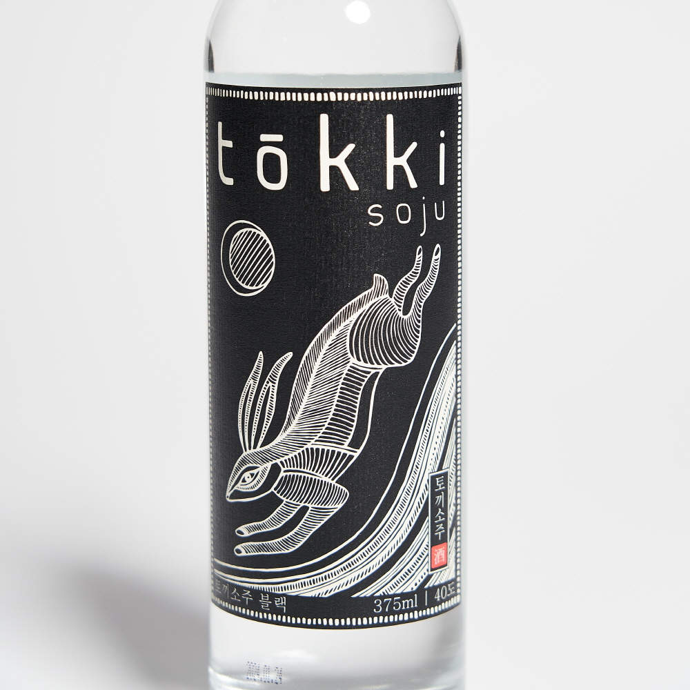 토끼소주 블랙 40도 375ml 미국 토끼전통주 (쇼핑백 포함) - 상세 이미지 2