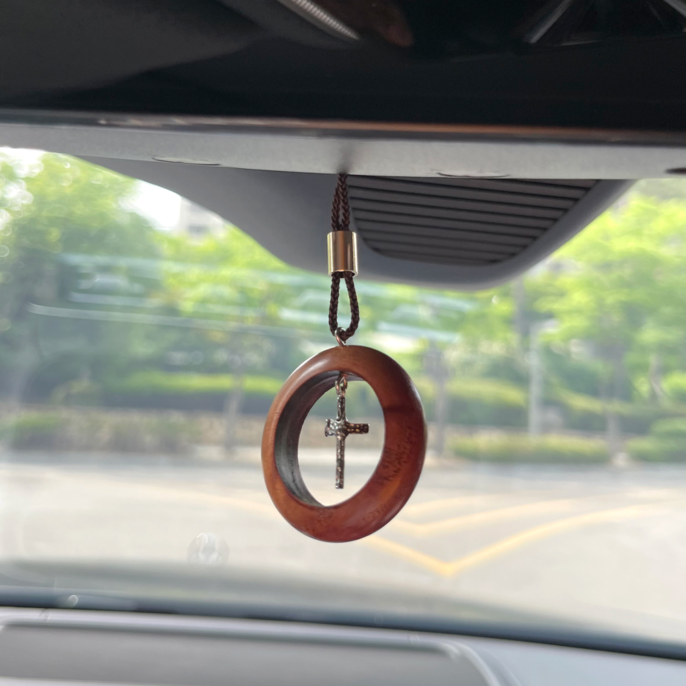 차량용 원목 십자가 차걸이 룸미러걸이 천주교 기독교 나무 차량장식 교회선물 / 심상무 O형 상품 이미지