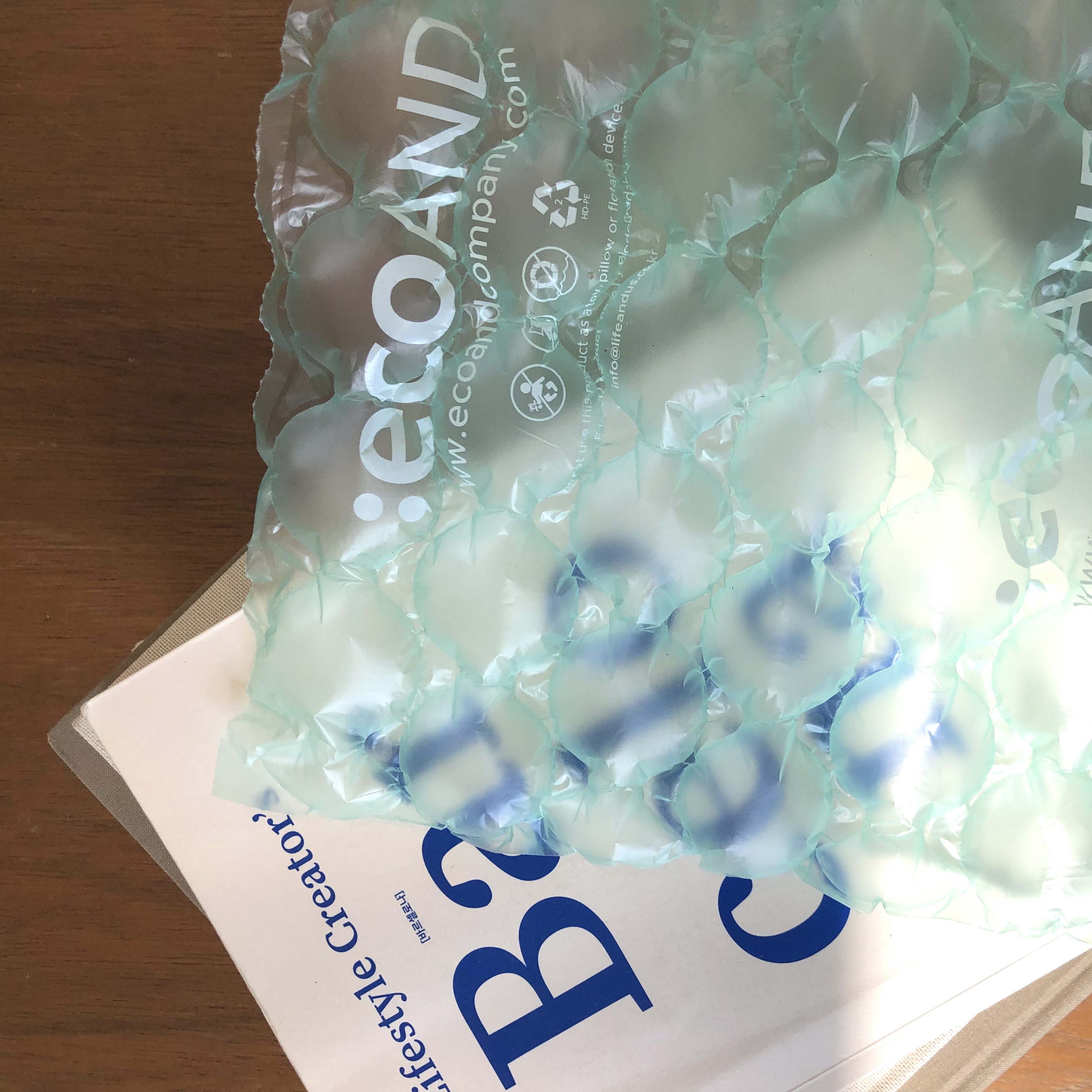 에코 택배 에어캡 뽁뽁이 포장용 완충재 에어쿠션 매트형