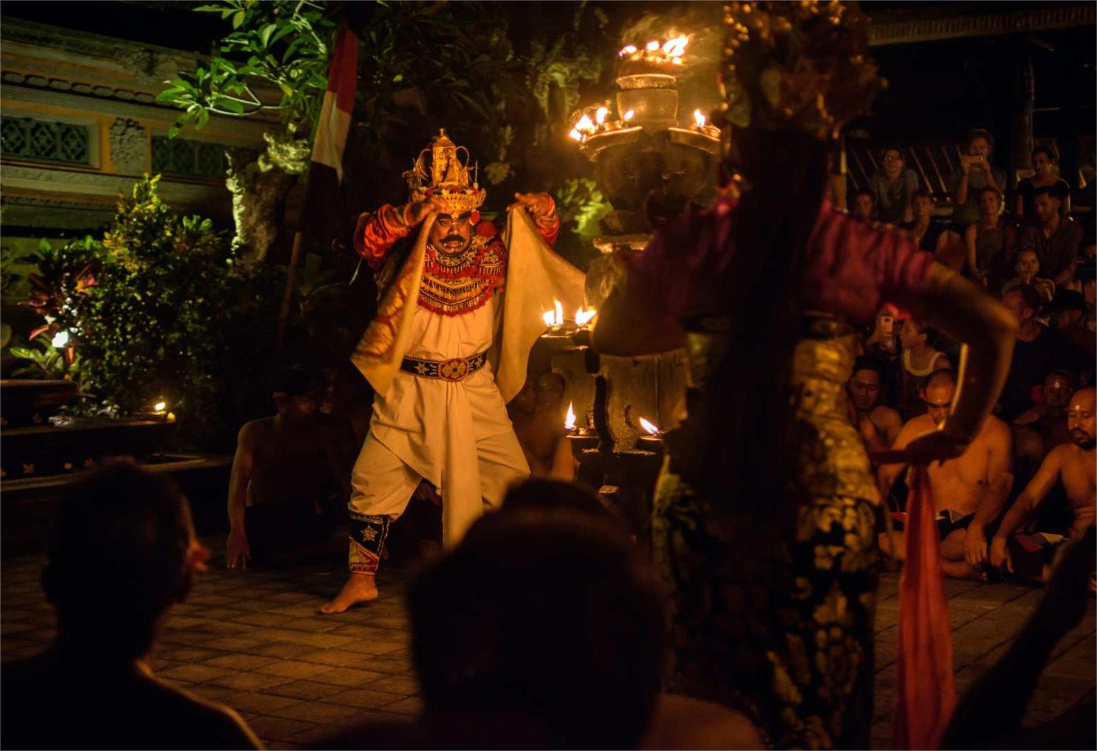 인도네시아 Ubud Bali에서 출발하는 Kecak 및 Fire Dance Show 티켓 - 상세 이미지 4