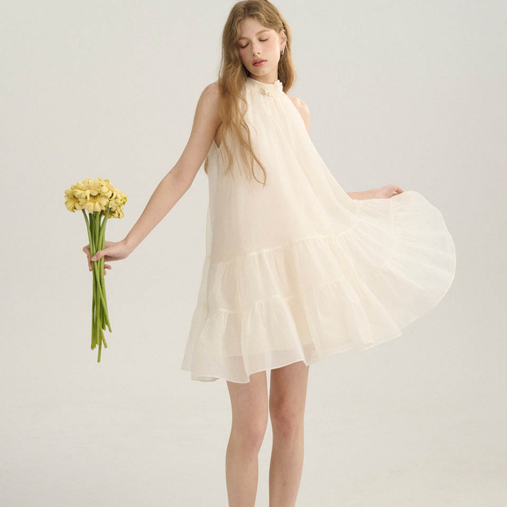 [신스덴] 밀크 홀터넥 미니원피스