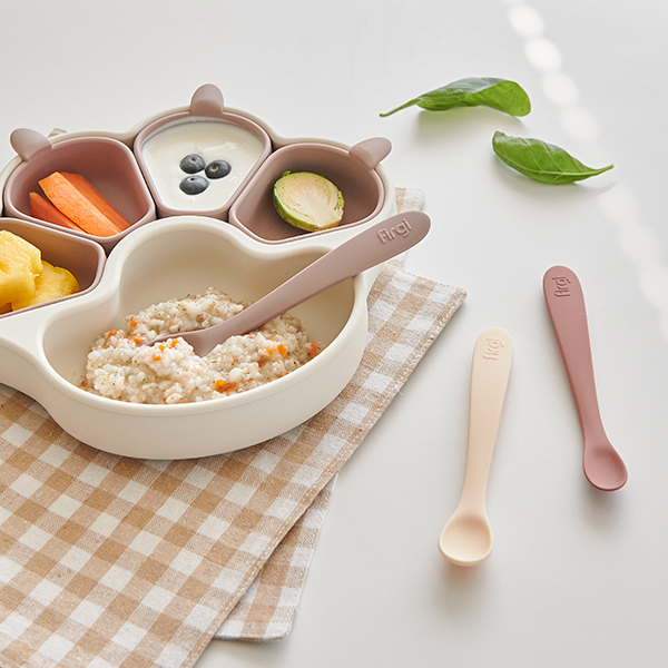 퍼기 자기주도 유아 이유식 안심 실리콘 스푼 1호 토프브라운 (케이스 포함)