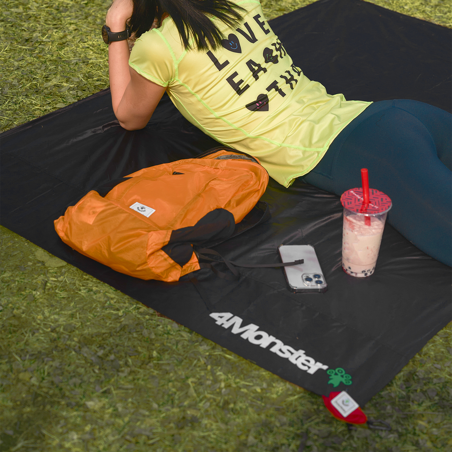 휴대용 돗자리 등산 캠핑 백패킹 피크닉 방수 포켓 미니매트 포켓블랭킷 레드 - 상세 이미지 2