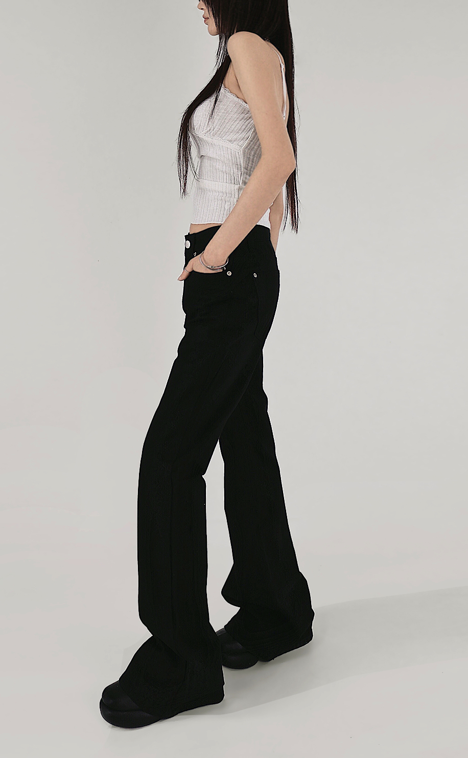 NEW BASIC RIVET COTTON SLIM WIDE SEMI BOOTCUT PANTS 뉴 베이직 리벳 코튼 슬림와이드 세미 부츠컷팬츠  (2 COLORS) 상세 이미지 12
