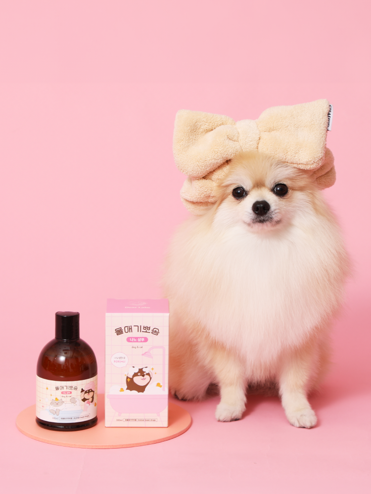 디어랩스 울애기뽀송 강아지 약용 샴푸 강아지피부각질 샴푸 베이비파우더향 300ml 1통 - 상세 이미지 2