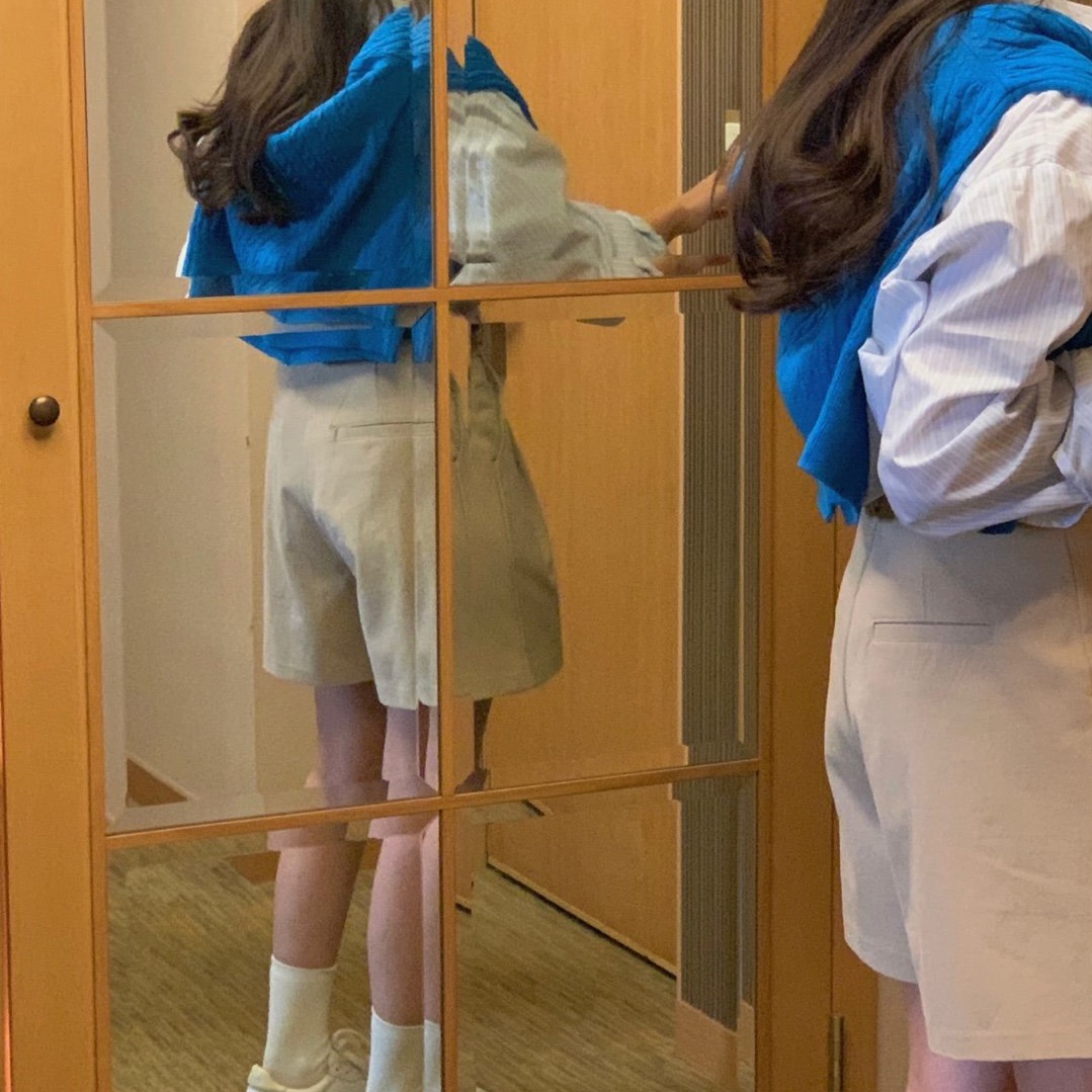 오버무드 여성 봄신상 코튼 핀턱 세미a라인 러블리 4부 버뮤다 반바지 하프 팬츠 3color - 상품 이미지