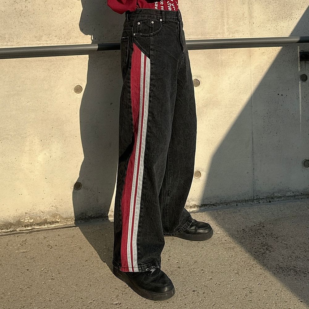 35877833726034975_1854997333