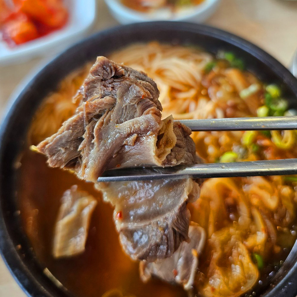 [히트상품] 얼큰 우거지갈비탕 500g / 소갈비대 국내산우거지 듬뿍 해와바다