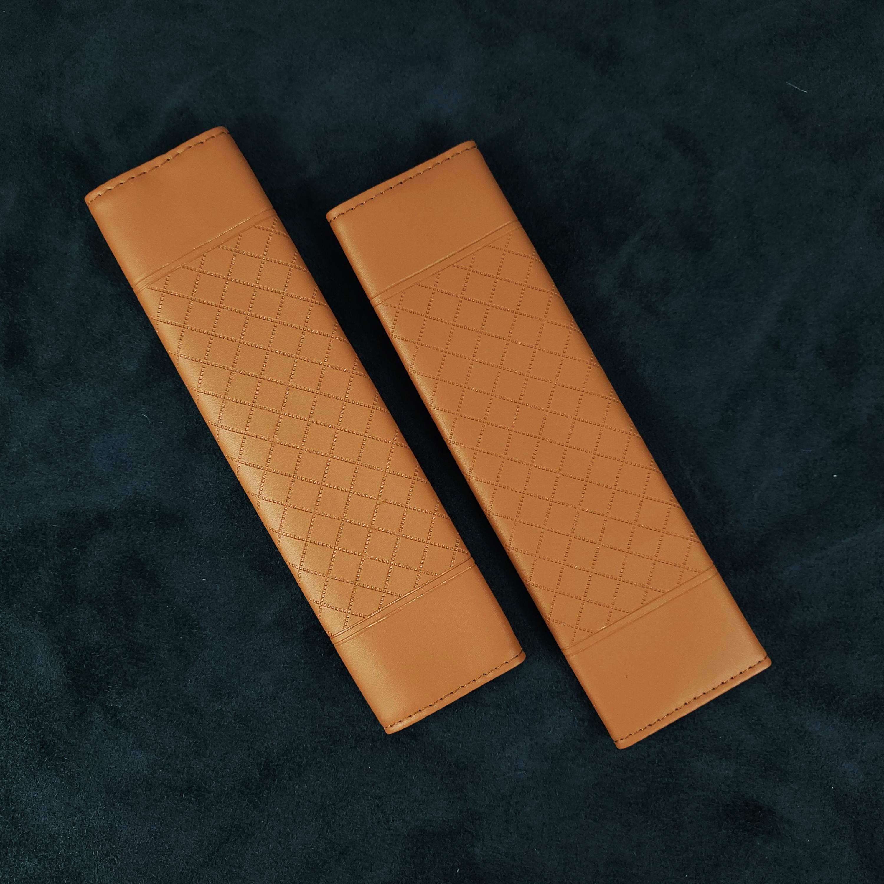 1+1 자동차 차량용 가죽 안전벨트 커버 쿠션