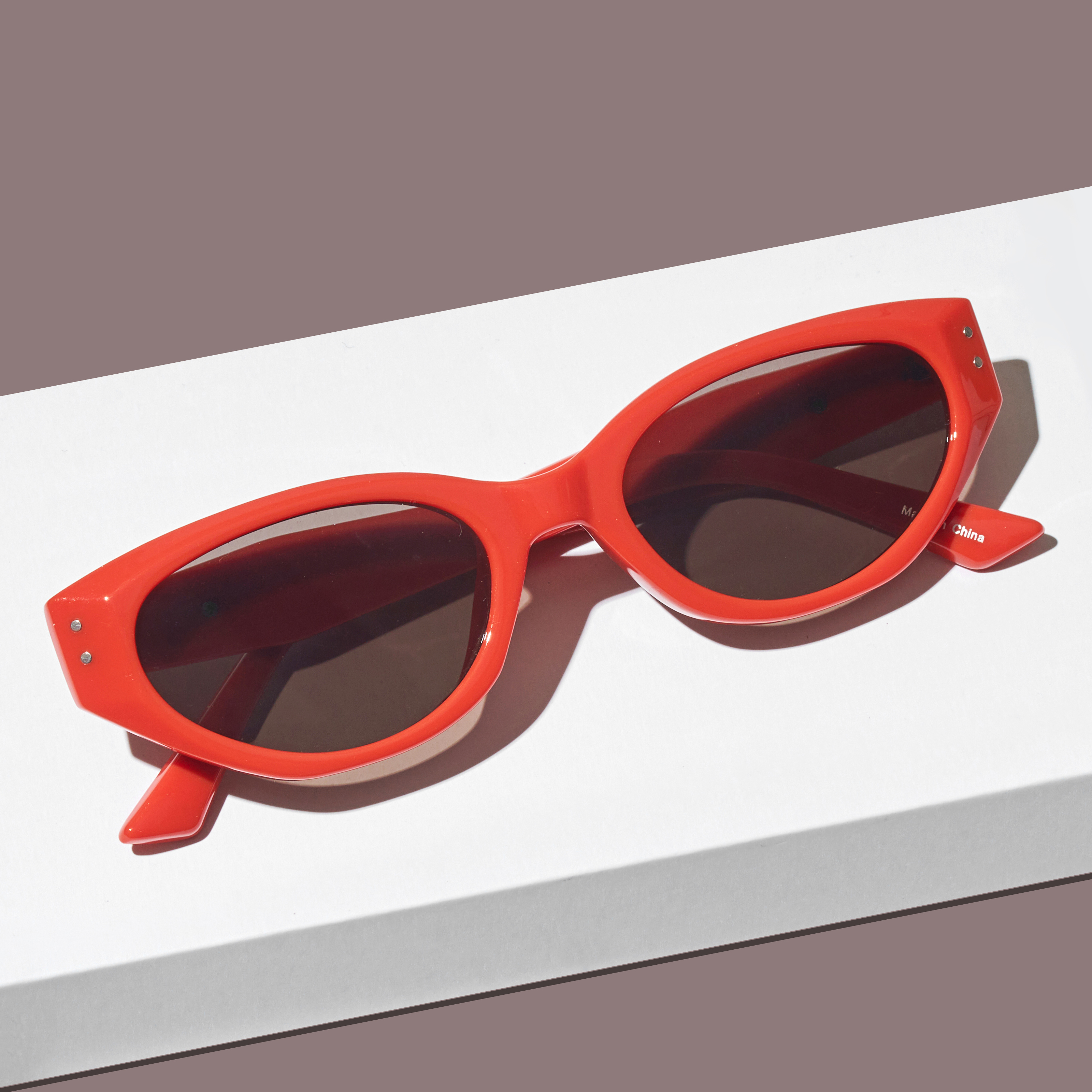 캣아이 명품 가벼운 자외선차단 블랙 레드 선글라스 운전 골프