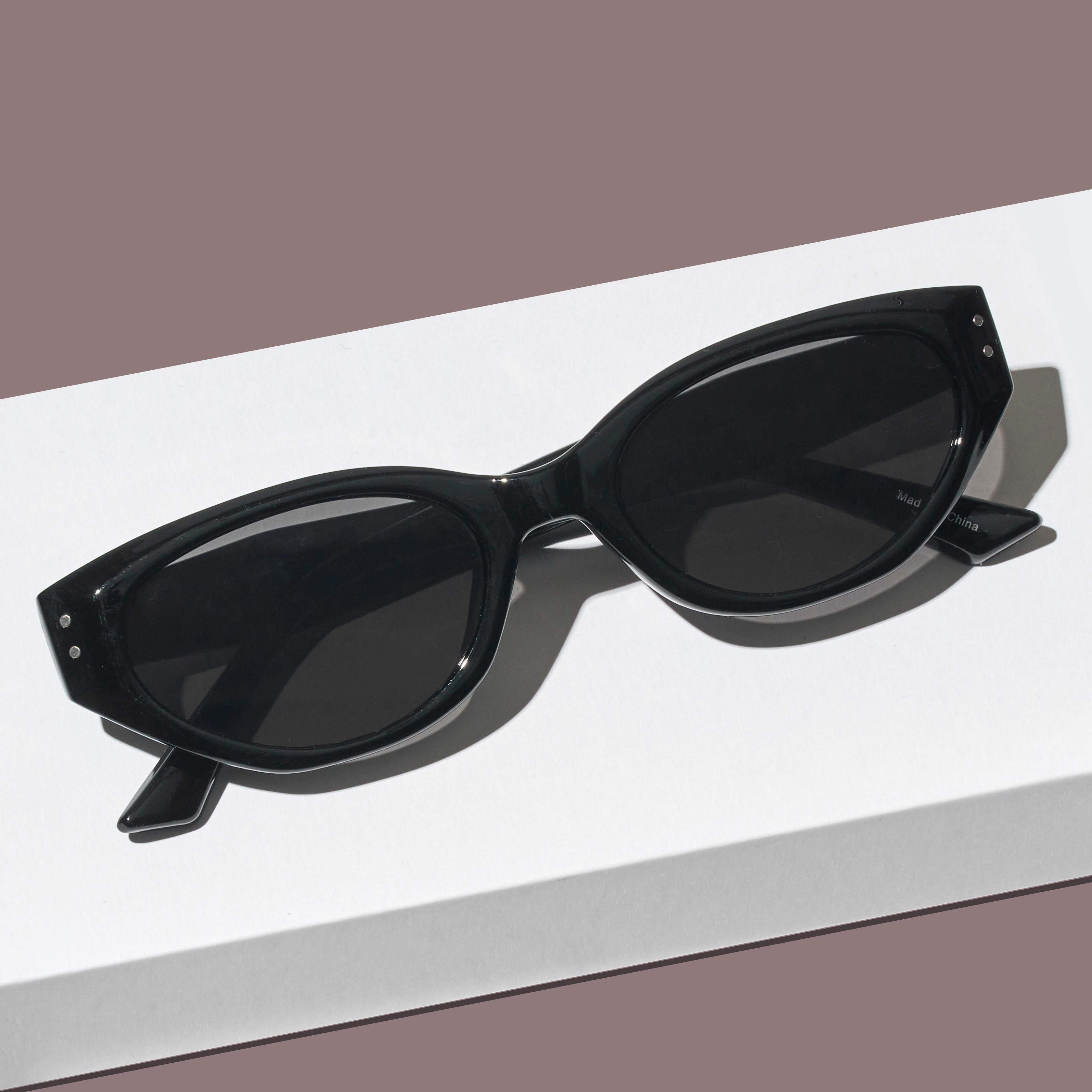 캣아이 명품 가벼운 자외선차단 블랙 레드 선글라스 운전 골프