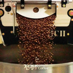 전광수커피 원두 클래식 1996 블렌드 1kg 대용량 산미있는 원두 맛있게 먹은 솔직 후기 - 상품 이미지 2
