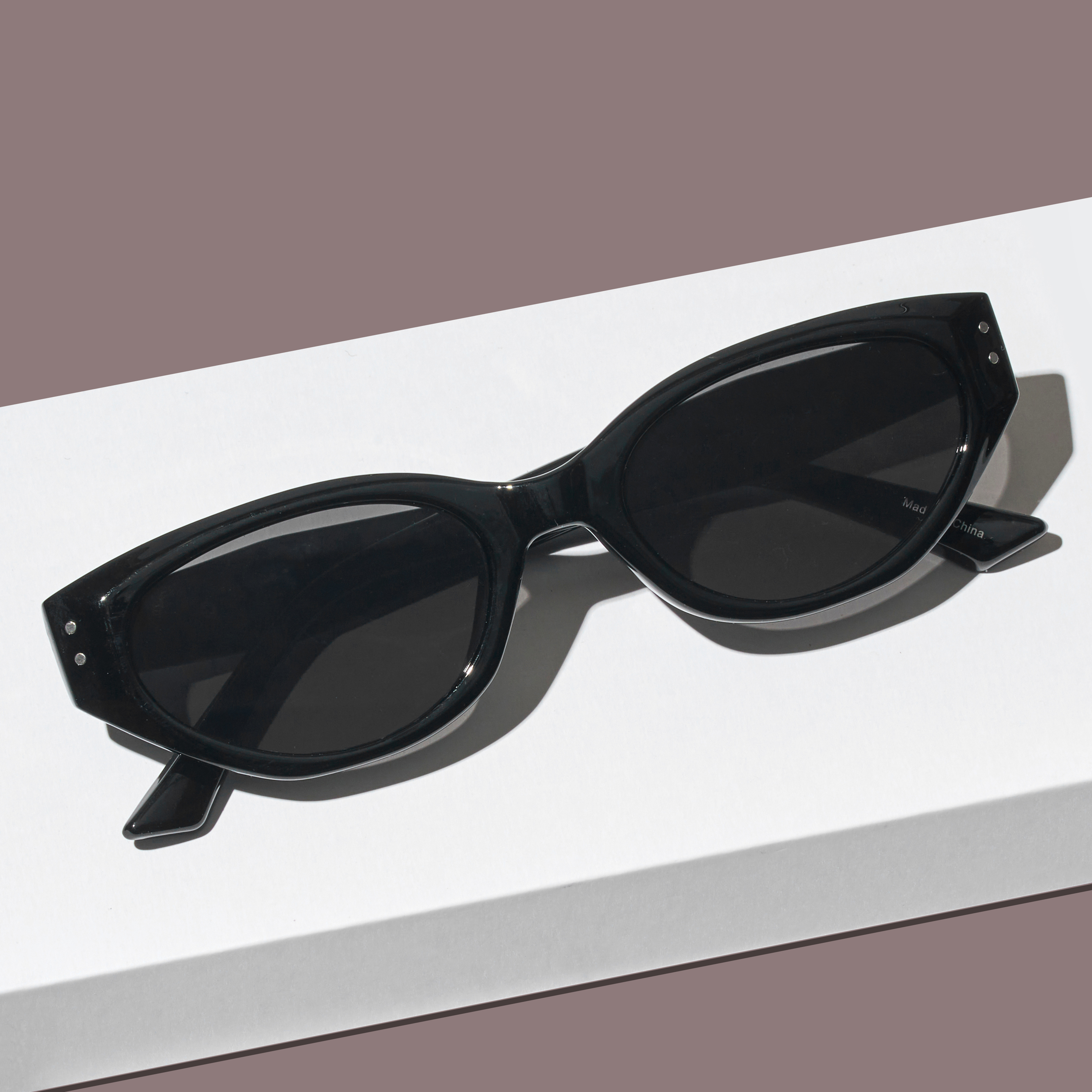 캣아이 명품 가벼운 자외선차단 블랙 레드 선글라스 운전 골프