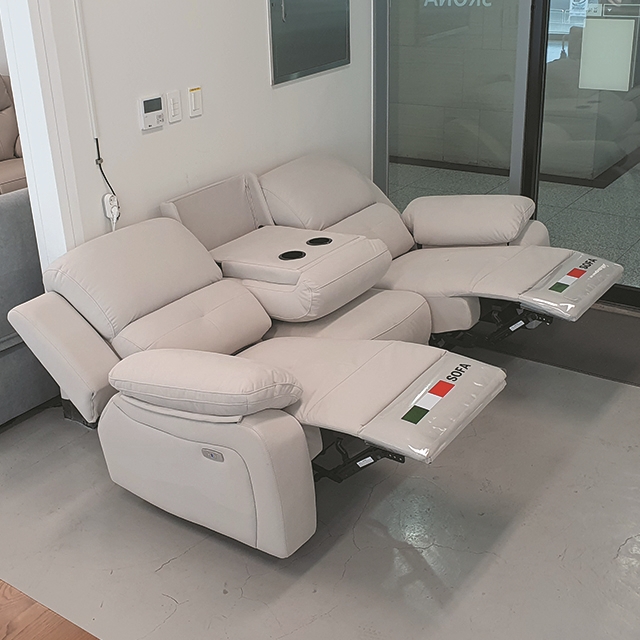 스코나 마넌트 아쿠아텍스 패브릭 전동 리클라이너 소파 스툴미포함, 크림베이지, 3인용