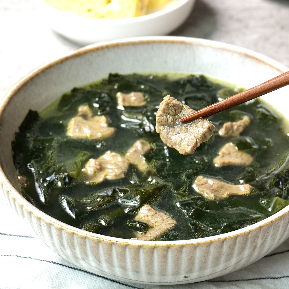 한우 소고기 미역국 밀키트 캠핑 국물 요리 음식 간편식 한식 가정 집밥 170g, 5개