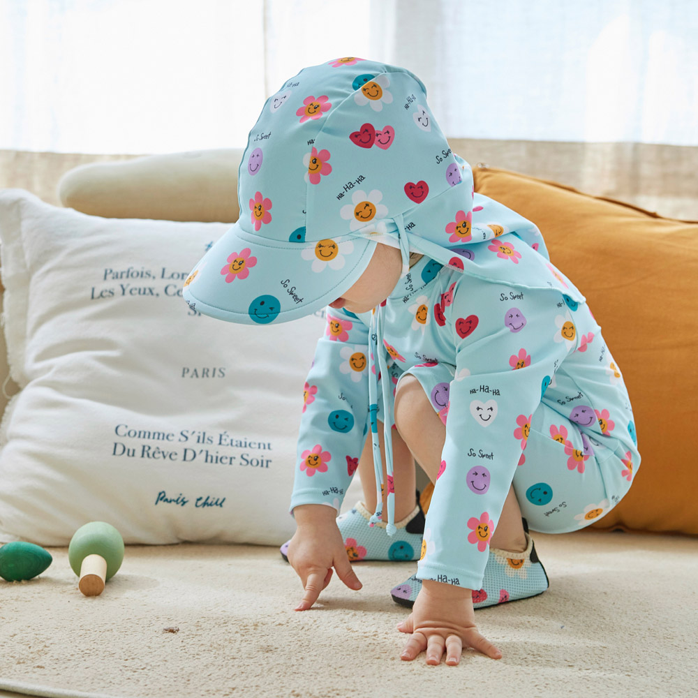 아기수영복 유아수영복 6개월 돌 두돌 전신 스마일 우주복 여아래쉬가드