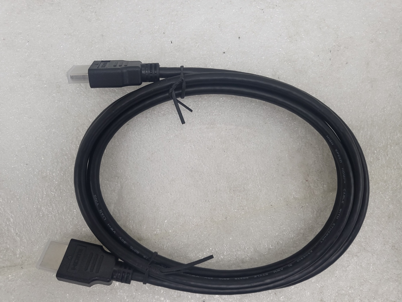 주연테크 HDMI 케이블 1.4v 보급형 모니터 TV 케이블 1.5m - 상품 이미지