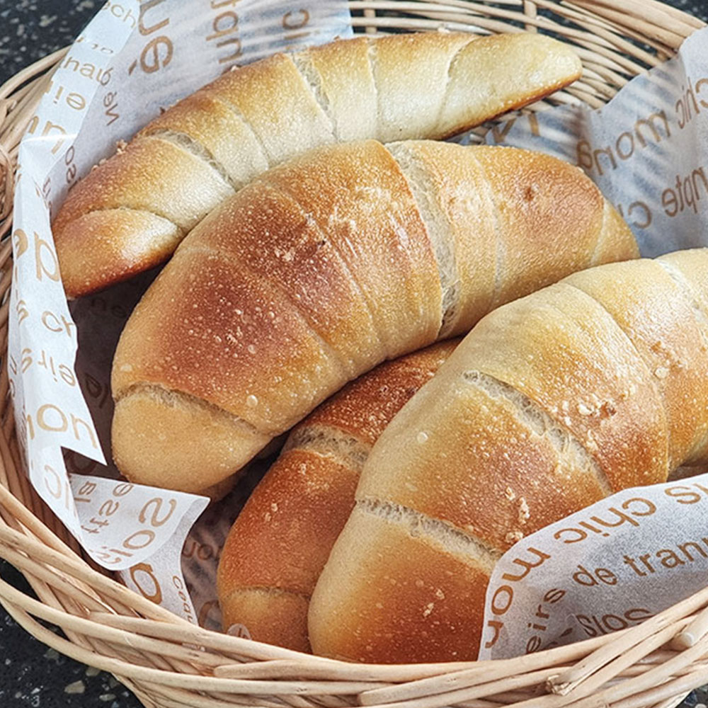 통밀 소금빵 2개입 100% 우리밀빵 천연발효빵 고메버터 시오빵