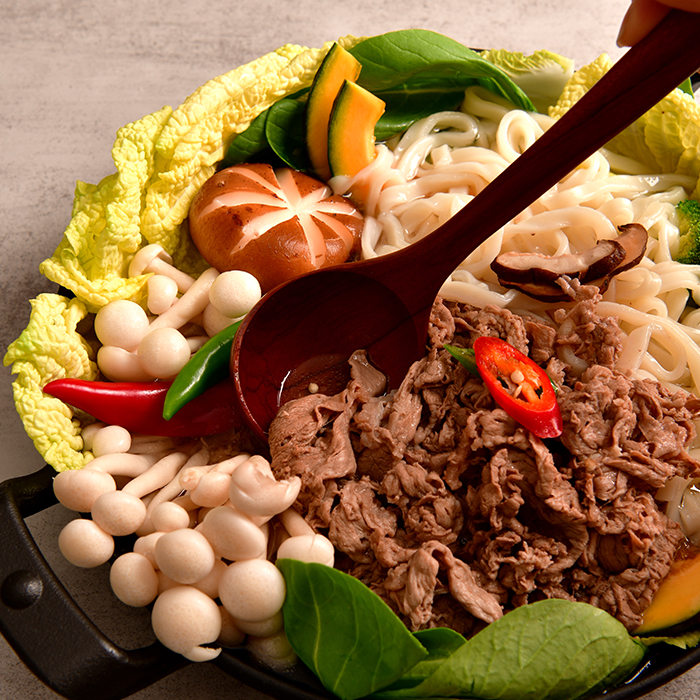얼큰 소고기 샤브샤브 밀키트  고기320g 칼국수 포함 : 또사장몰