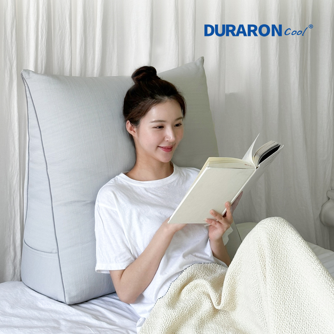 집앤콕 삼각 등받이쿠션 침대 쇼파 허리 중형 등쿠션 ML 코튼베이지