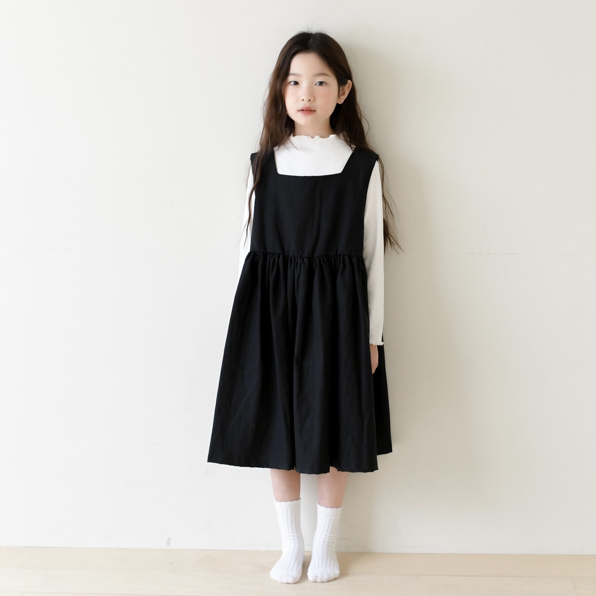 미니멀 오버롤 나시 원피스 오가닉 여아원피스 아동원피스 아이보리 블랙 베이직 기본