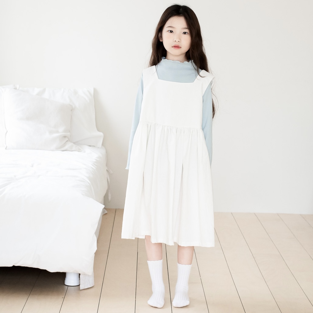 미니멀 오버롤 나시 원피스 오가닉 여아원피스 아동원피스 아이보리 블랙 베이직 기본 이미지 6