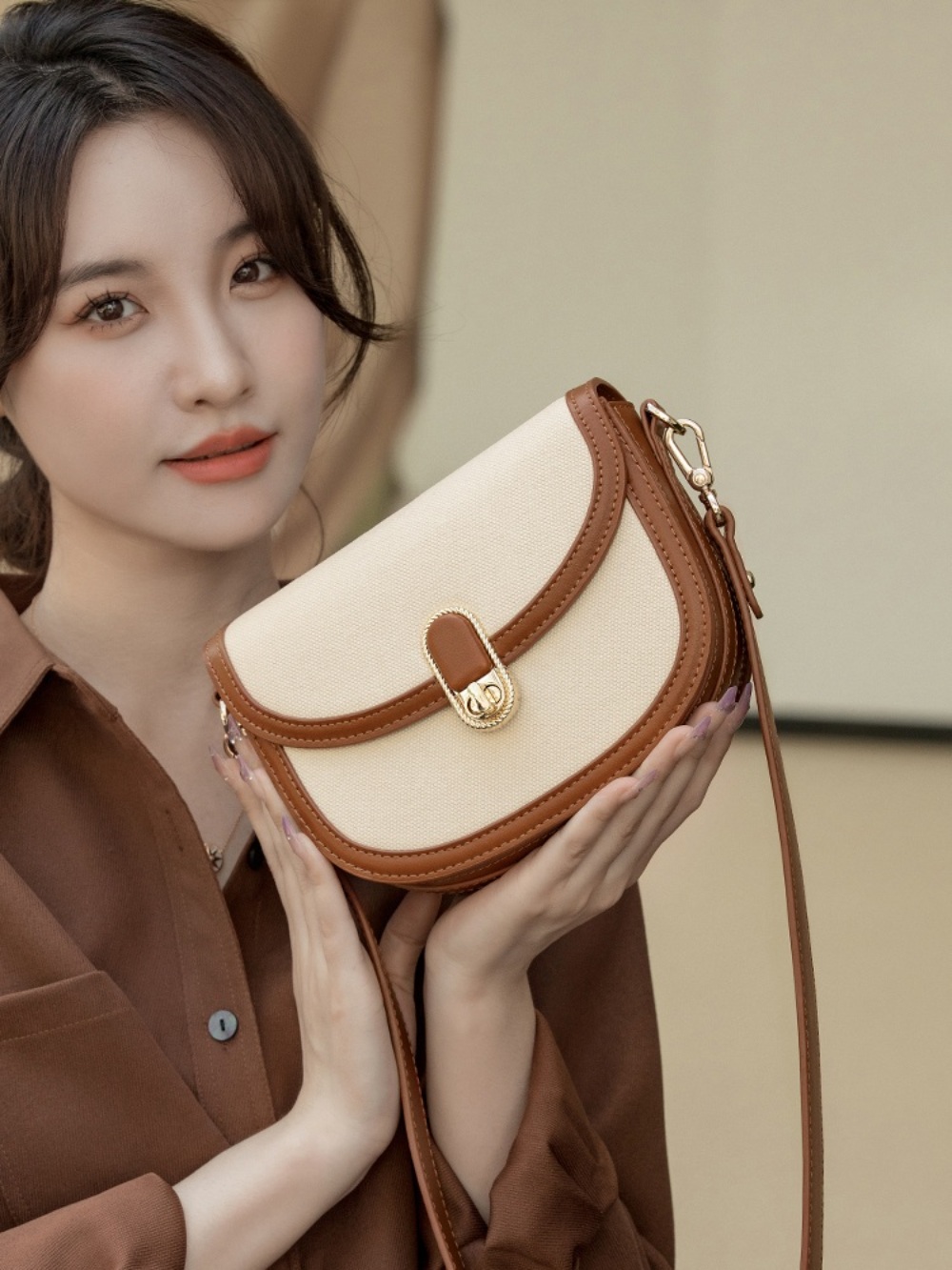 마이데몬 15회 김유정 크로스백 모던한 데일리 데이트 옷 패션 의상 7인의부활 신은경 - 상세 이미지 4