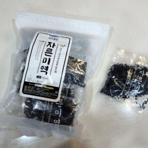4남매털보아빠 완도 건미역 500g 쫄쫄이450g 자른미역 컷트 꼬마 맛있게 먹은 솔직 후기 - 상품 이미지 3