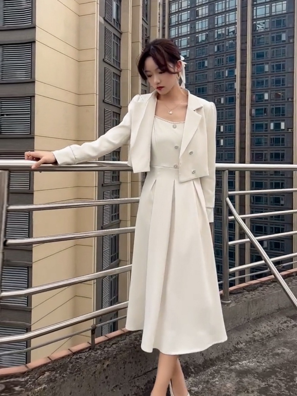 마이데몬 도도희 김유정 원피스 깔끔한 캐주얼 하객룩 옷 패션 의상 내남편과결혼해줘 공민정 - 상세 이미지 3