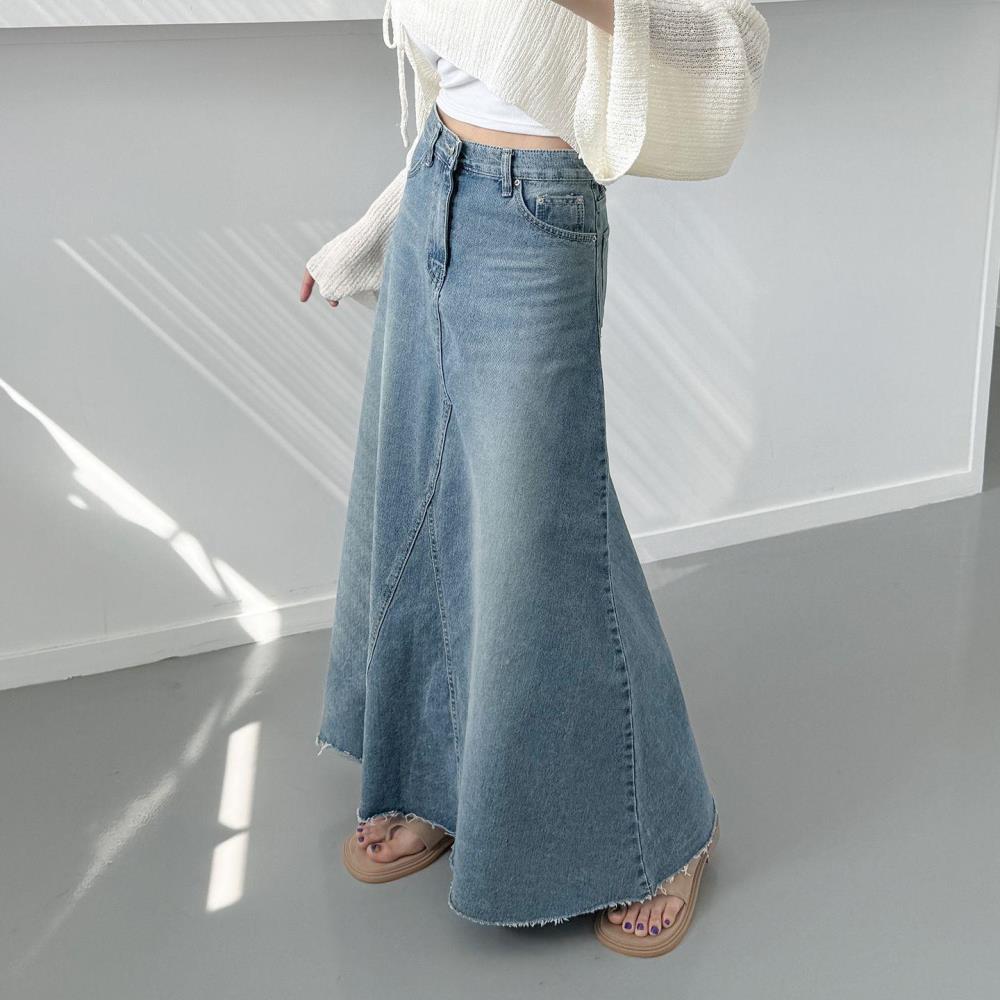 여자 청치마 플레어 A라인 컷팅 절개 데님 롱스커트 - 상품 이미지