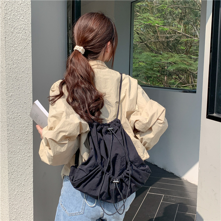 여성백팩 스트링 대학생 데일리 경량 나일론 가벼운 미니 가방 - 상품 이미지