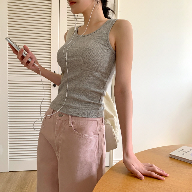 ❤20%쿠폰❤ [MOMENT JOY/국내제작/라운드,스퀘어넥] 카엘리 쫀쫀 베이직 라운드 기본 이너 골지 사계절 민소매 단가라 나시 상세 이미지 25