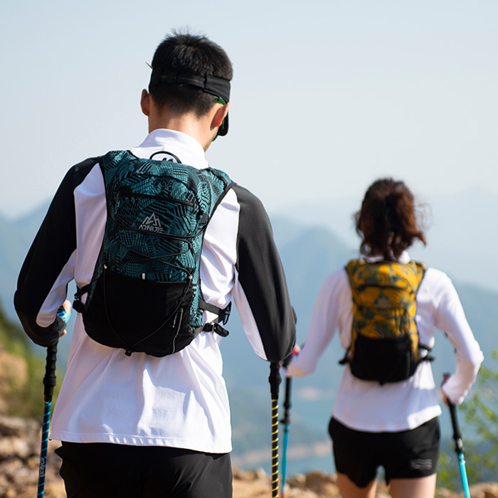 오니지 경량 소형 등산가방 트레일러닝 베스트 10L 클레버 V12