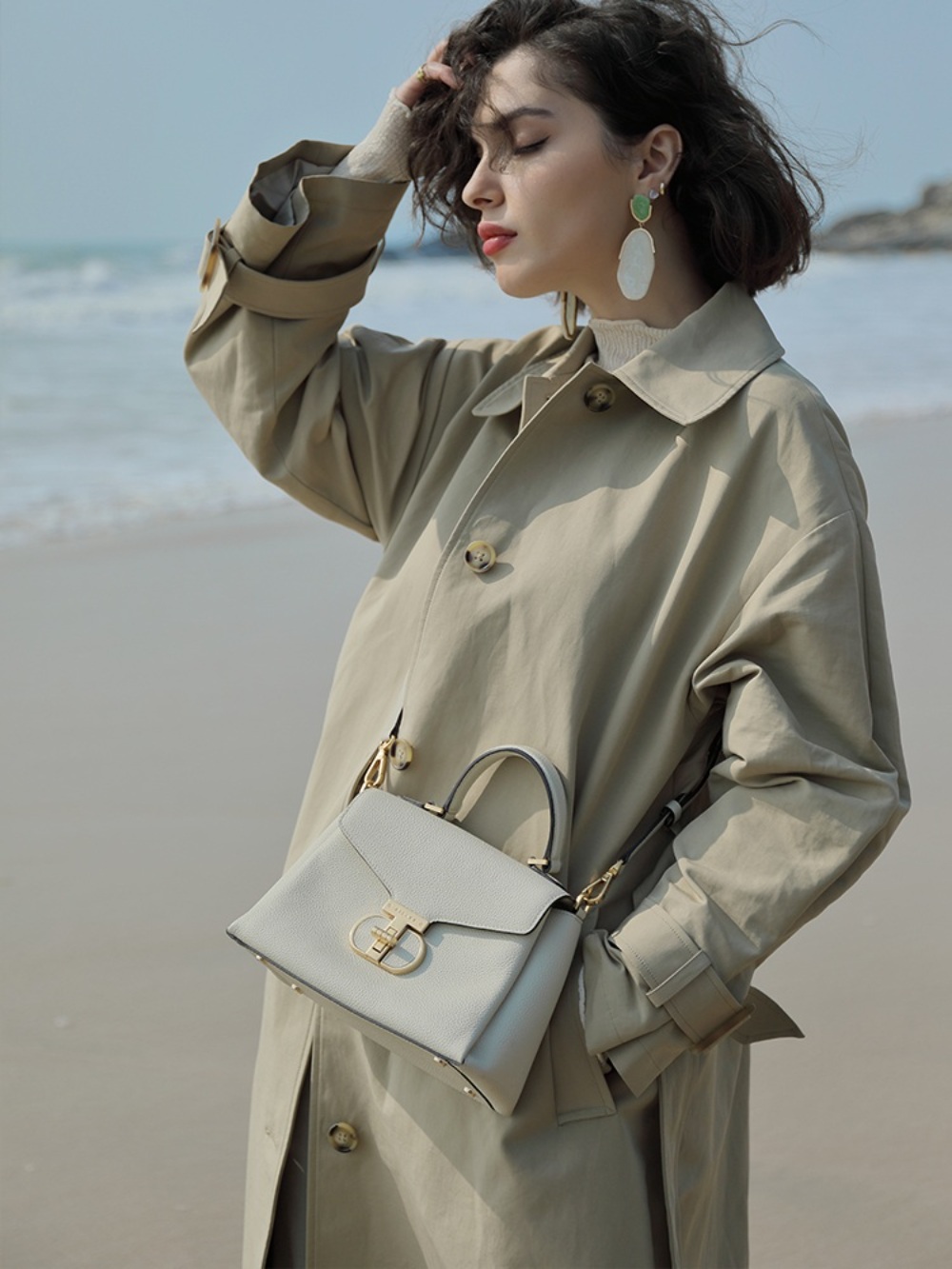 야한사진관 1화 권나라 토트백 캐주얼 세련된 옷 패션 의상 피도 눈물도 없이 이소연 - 상세 이미지 2