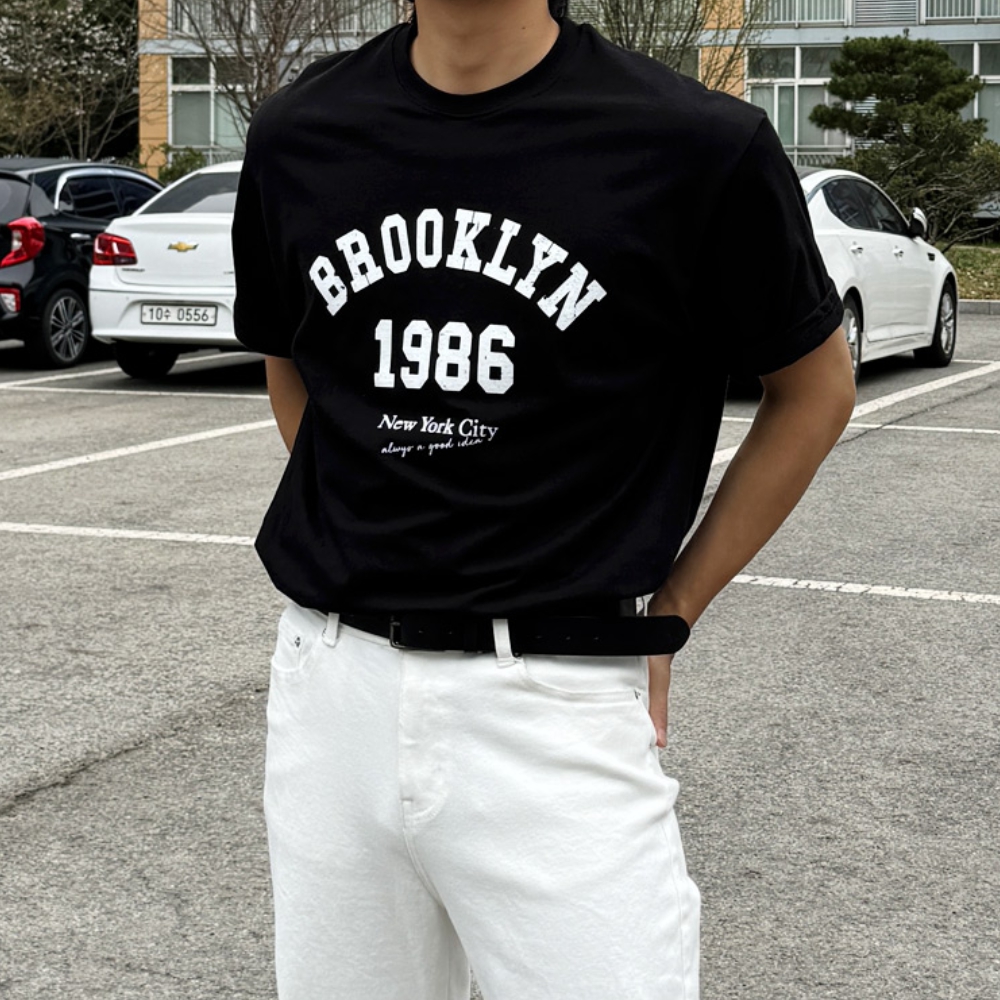 남자 브루클린 1986 오버핏 여름 레터링 반팔티 - 메인 이미지
