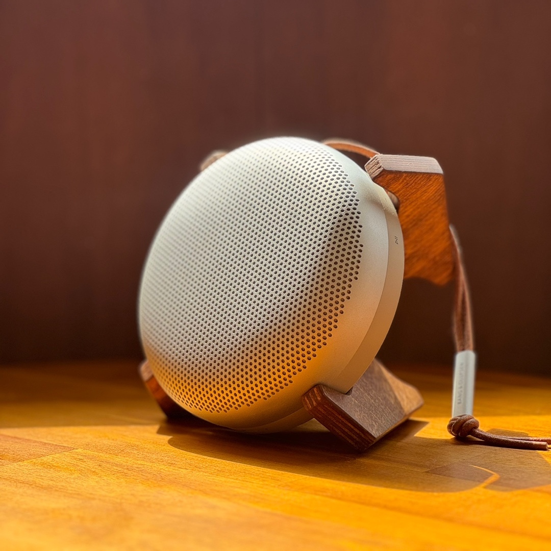 양장박웍스 뱅앤올룹슨 A1 스피커 거치대 우드 스탠드 고급형 받침대