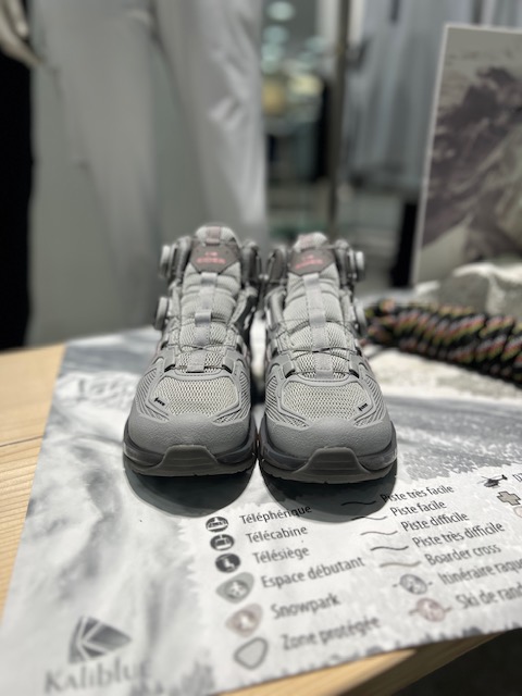 아이더 고어텍스 중등산화 샬레 스탠스 듀얼 보아다이얼 DMF23G - 상품 이미지