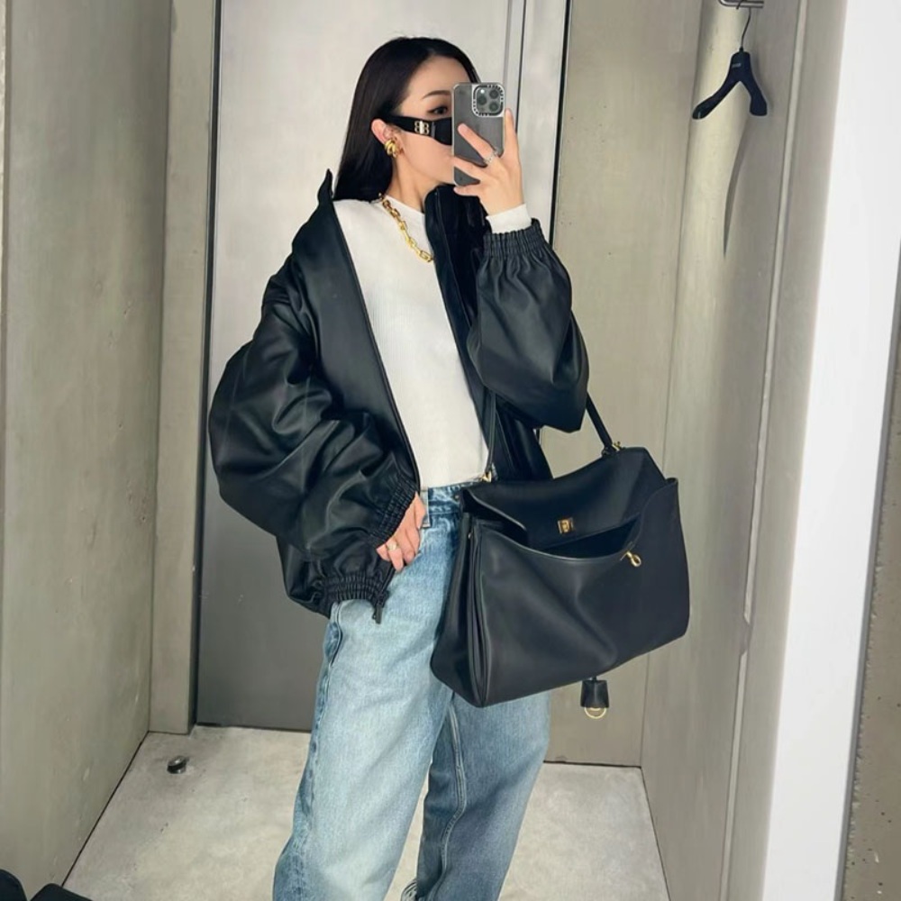 장희령 인스타그램 사복 숄더백 휴양지룩 모던한 옷 패션 의상 멱살 한번 잡힙시다 한채아 - 상세 이미지 4