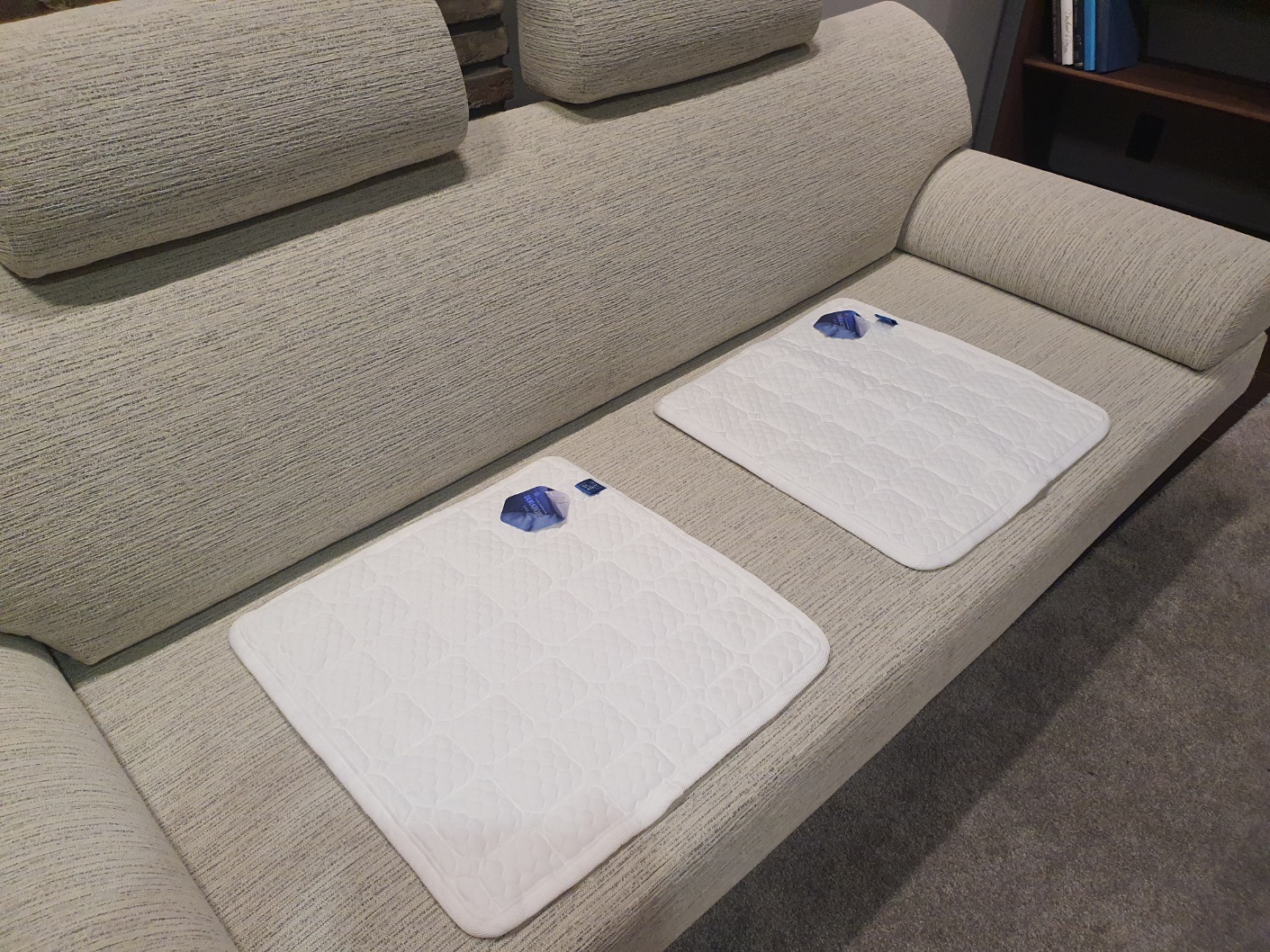 슬래빗 냉감방석 쿨링 쿨 시원한 의자 얼음 여름 듀라론방석