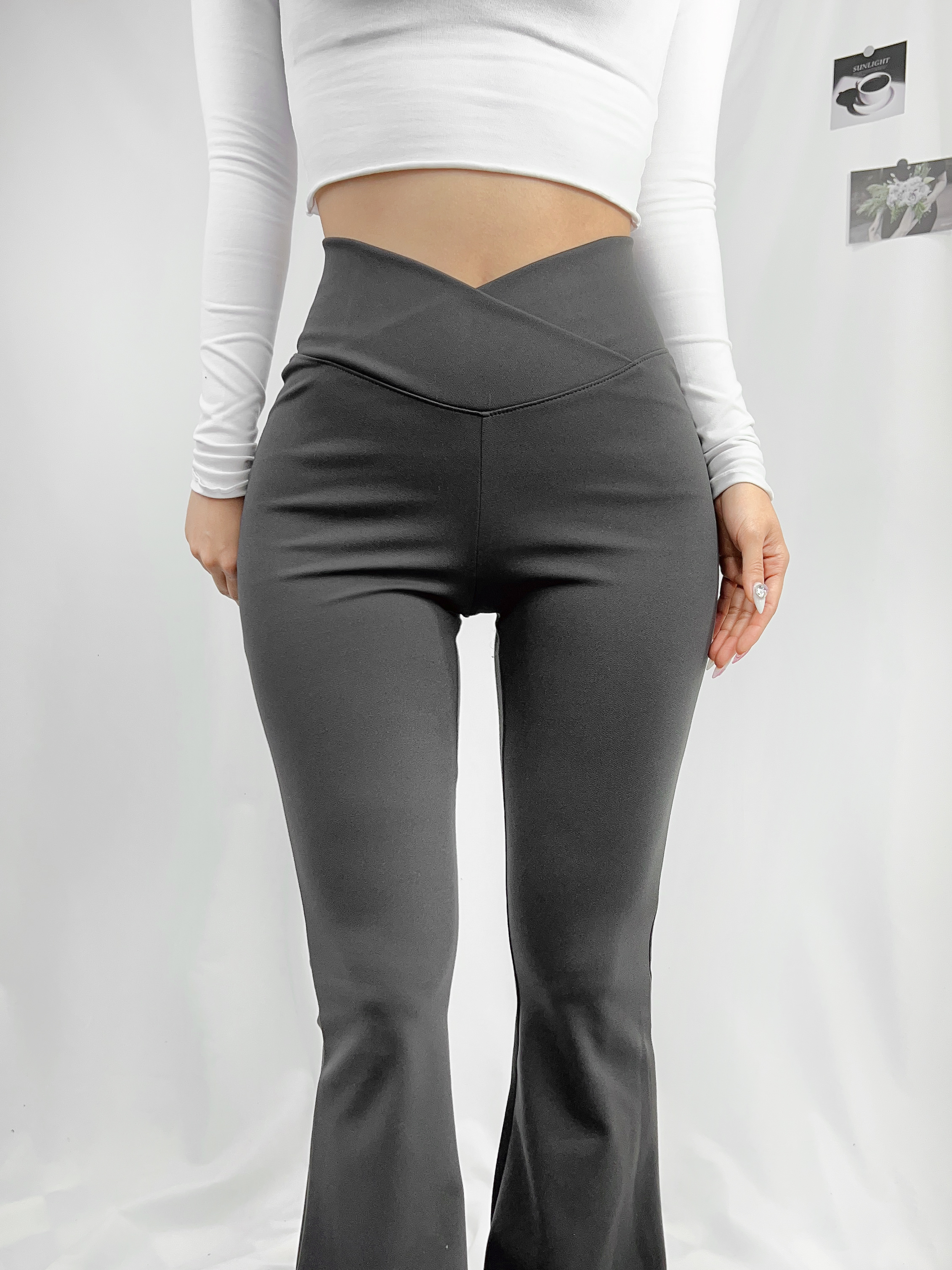 브이 컷팅 롱기장 하이웨스트 밴딩 나팔 슬랙스 부츠컷팬츠 3color - 상세 이미지 4