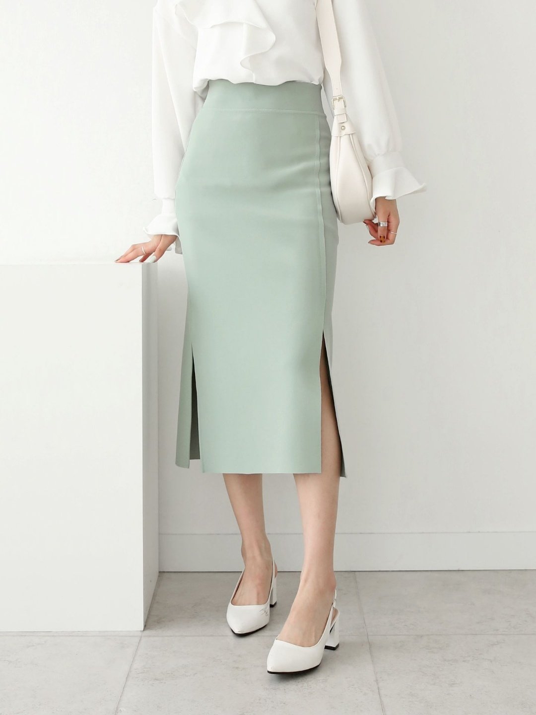 여자여자몰 시크 편안허리밴딩 앞옆트임 H라인롱스커트 사방스판 정장스커트 오피스 하객룩 - 상세 이미지 2