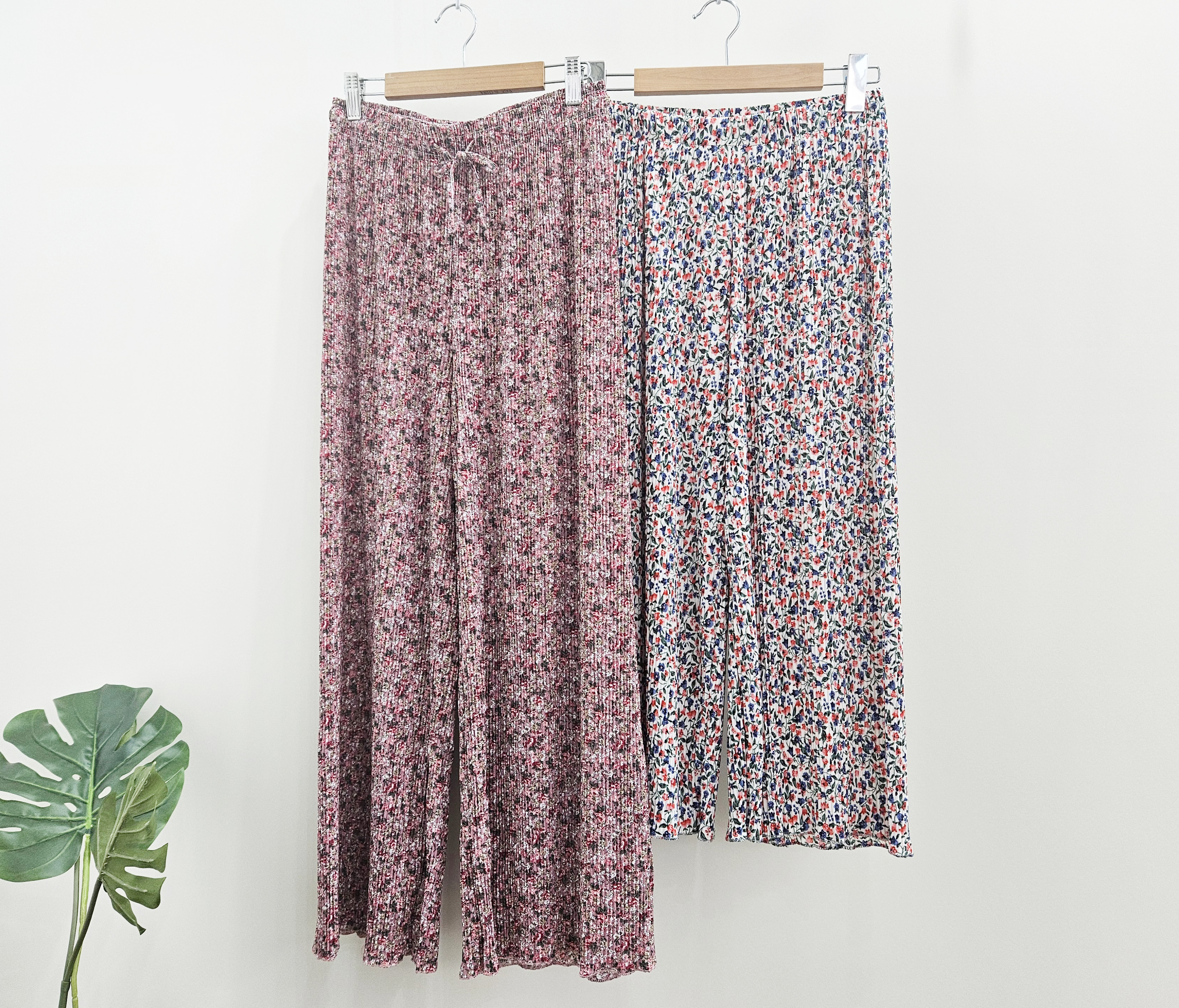 (1+1무배)꽃 스판 밴딩 8부 9부 플라워 냉장고 플리츠바지 몸빼 촌캉스 와이드 주름 통팬츠 - 상세 이미지 2