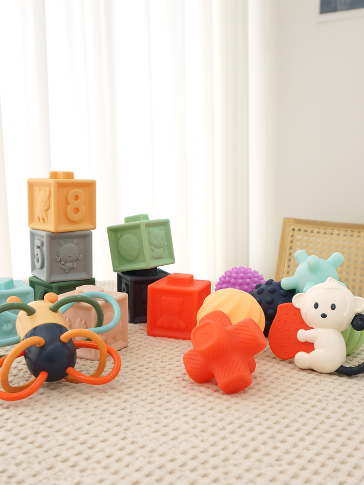 키저스 감각발달 소프트 치발기 17종 선물 세트 돌 백일 아기 신생아 공 블록쌓기 장난감