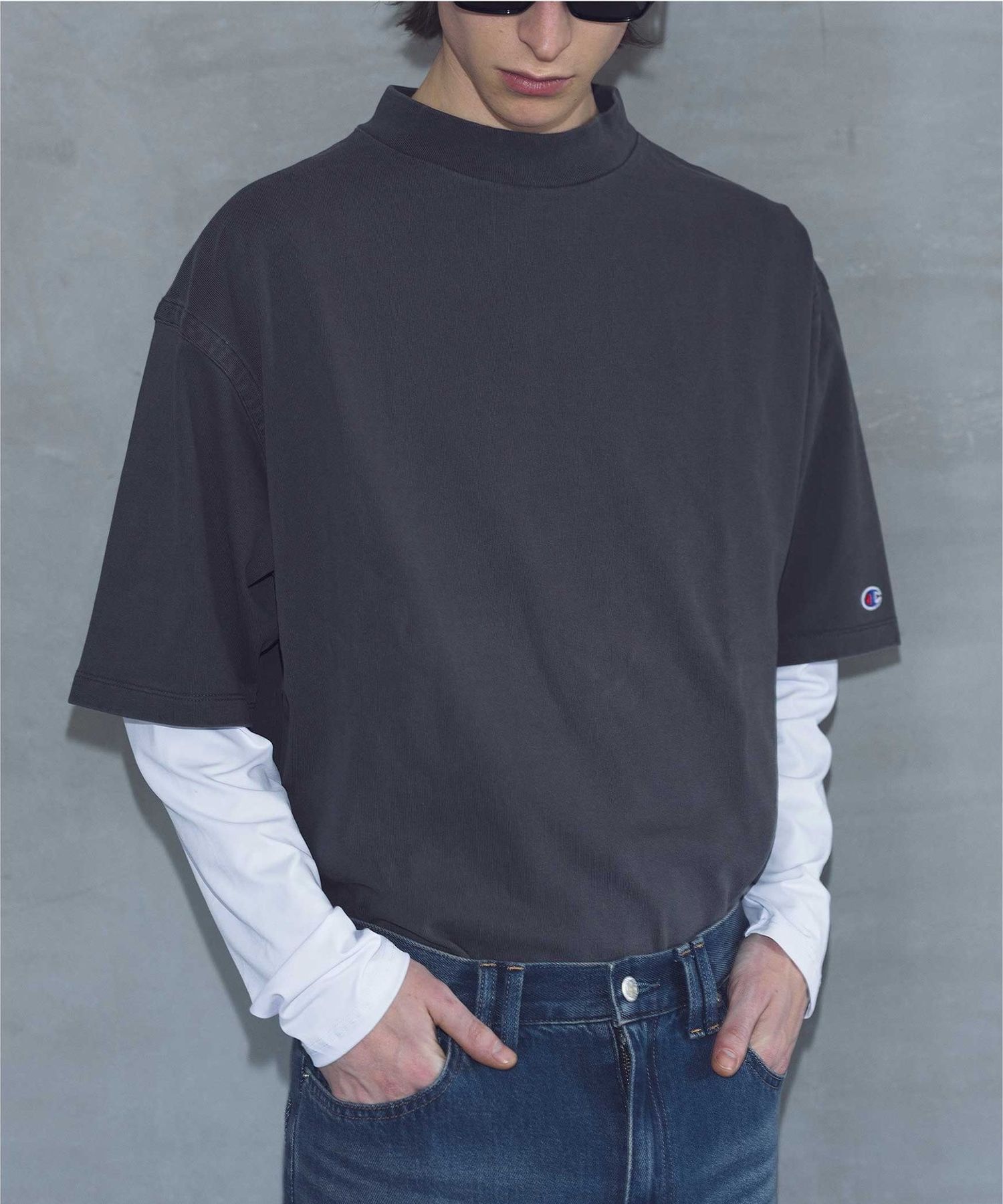Champion 챔피온 x 몽키타임 피그먼트 모크넥 티셔츠 2컬러 24SS - 상세 이미지 3